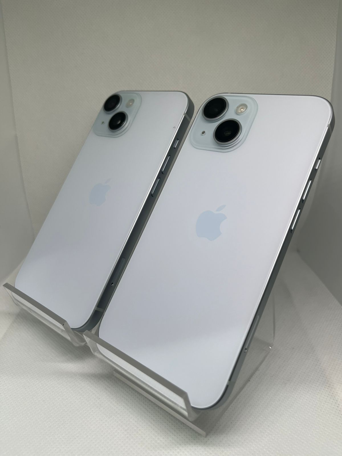iPhone 15 128GB Secondary image