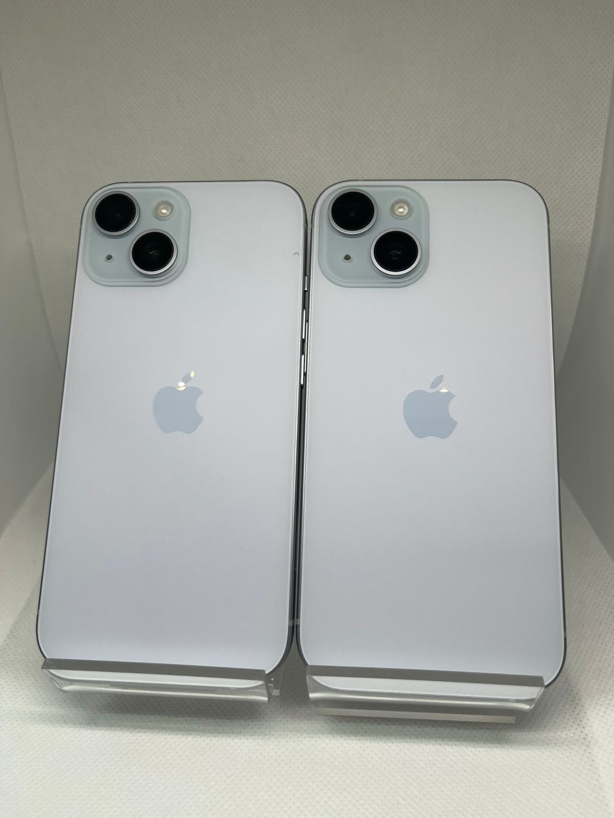 iPhone 15 128GB Main image
